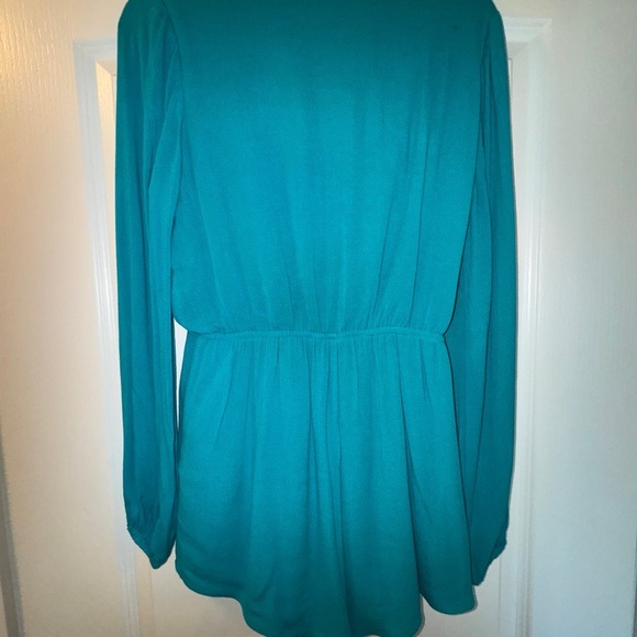 Superdown Tracie Collared Romper in Teal - Picture 3 of 3